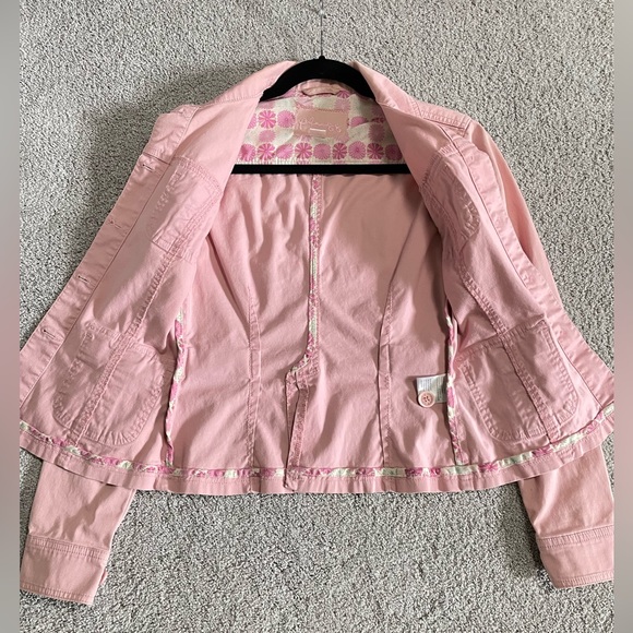 Lightweight Pink Jacket - Picture 2 of 5